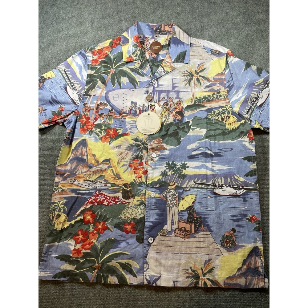 Common People multicolor graphic short-sleeve button-up shirt M